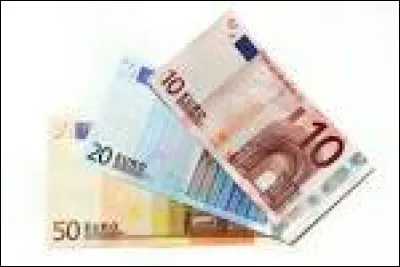 Quel joueur a été transféré pour 222 millions d'euros ?