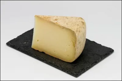 Quelle confiture accompagne particuli&egrave;rement bien l'ossau-iraty ?