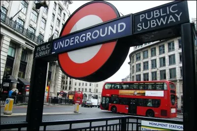 Laquelle n'est pas une station du métro de Londres ?