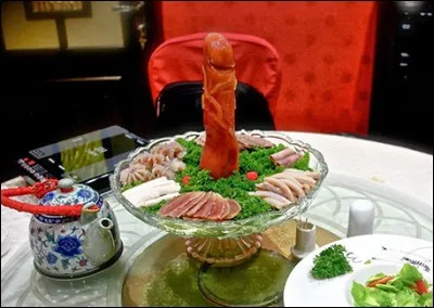 Vous devrez néanmoins écarter toute méprise en lui présentant, en Chine ou au Népal, ce "Dragon de la flamme du désir", puisqu'il s'agit tout bonnement d'un pénis de ... ! (Complétez !)