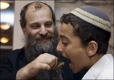 Mais quelle que soit votre confession, vous pourrez lui proposer, sans crainte, ces délicatesses que sont les locustes du Néguev. De quoi parle-t-on, au juste ?