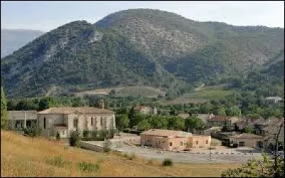 Village de la Drôme provençale, Condorcet se trouve en région ...