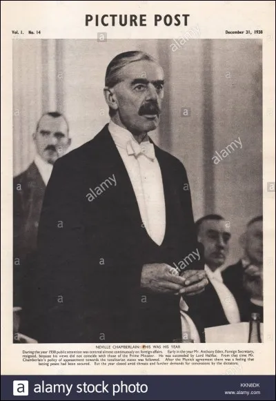 Pendant combien de temps, Arthur Neville Chamberlain a dirigé le Royaume-Uni durant la seconde guerre mondiale ?