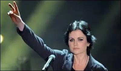 Les Cranberries ont chant&eacute; ''Hollywood'', un quartier d'une ville qui se trouve en...