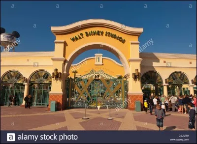 Quel jour de 2002 le Parc Walt Disney Studios a-t-il ouvert ses portes ?