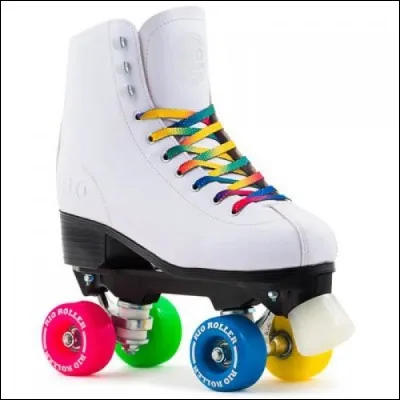 Aime-t-elle les patins de la photo ?