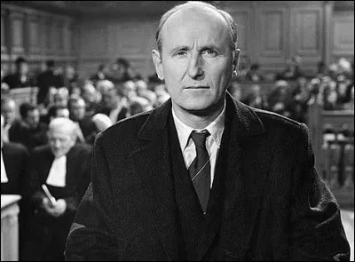 Quel est ce film de 1963, réalisé par Christian-Jacque, dans lequel Bourvil incarne un juge d'instruction qui demande à être dessaisi du dossier ?