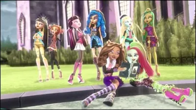 Je suis une goule d'origine chinoise avec de longs cheveux verts, je suis :