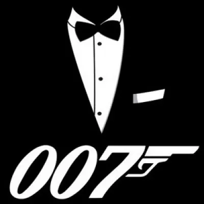 Qui est la James Bond girl dans "Meurs un autre jour" ?