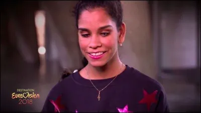 Jane Constance participe à la sélection. Laquelle de ces propositions la concerne ?