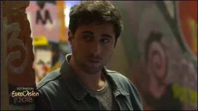 "Mamma Mia" est une chanson à la fois en français et à la fois en...