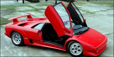 De quelle marque est cette voiture ?