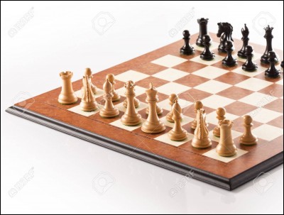 Combien de pièces un joueur d'échecs possède-t-il en début de partie ?