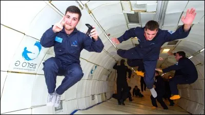 Quelle est la taille des pieds d'Amixem ?