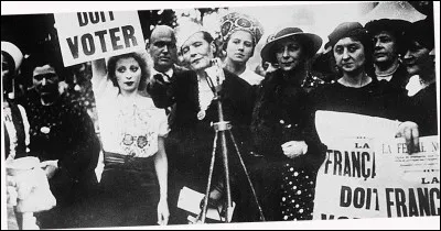 En quelle année le droit de vote a-t-il été accordé aux femmes en France ?