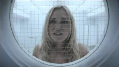 Les alliés se réunissent dans un village pour préparer l'attaque du mont Weather. Mais que se passe-t-il ?