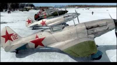 Cet avion, dénommé initialement I-200, conçu sous la direction de Polikarpov, est le premier avion construit par Artem Mikoyan et Mikhaïl Gourevitch. Quel est ce chasseur ?