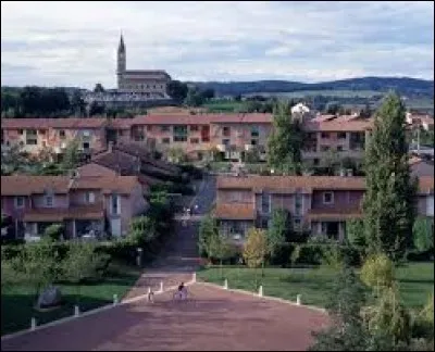Ville Iséroise, L'Isle-d'Abeau se trouve dans l'ancienne région ...