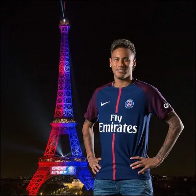 Pour quelle somme Neymar est-il devenu le joueur le plus cher du monde ?