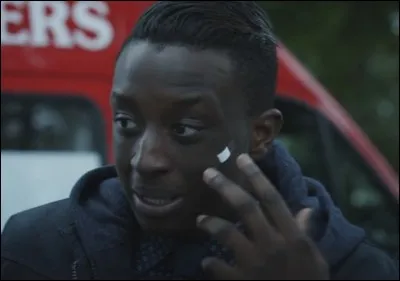 Qui est responsable de la blessure sur la pommette de Noah ?