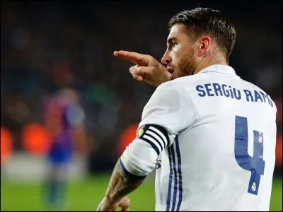 À quel poste joue-t-il ?