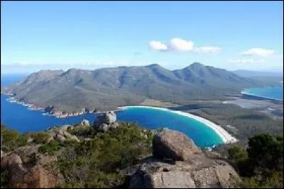 La Tasmanie est :