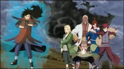 Qui sauve Tsunade de la mort après le combat des 5 kages contre Madara ?