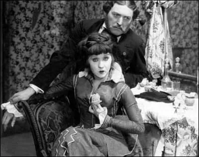 Plusieurs films ont adapté "Nana". Dans celui de Jean Renoir, réalisé en 1926, Nana est jouée par Catherine Hessling. Qui était Catherine Hessling ?