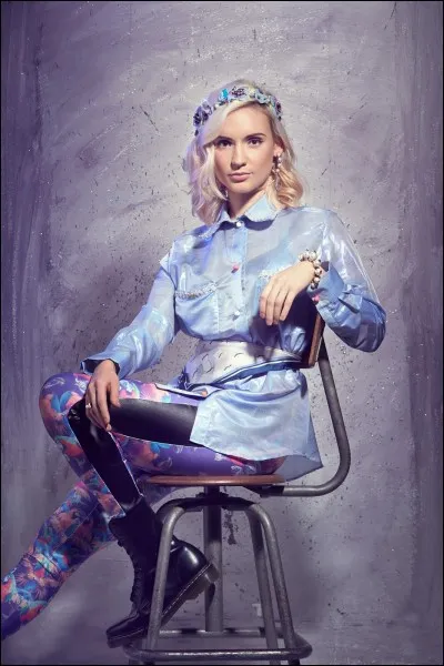 Qui est cette youtubeuse de la catégorie humour ?