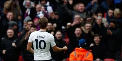 Qui a été le meilleur buteur de l'histoire de la Ligue 1 ?