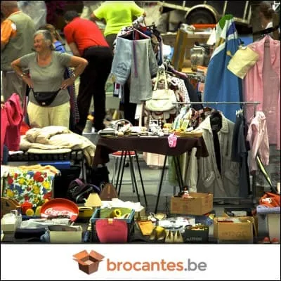 Allons faire un tour dans cette _____.