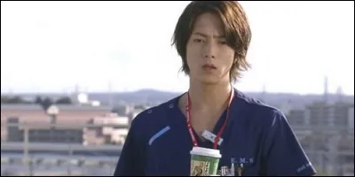 Dans "Code Blue", Yamashita Tomohisa incarne Kuroda Shûji.