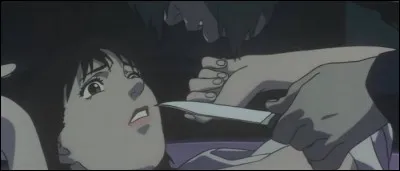 Avec quel objet Mima tue-t-elle son stalker ?