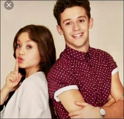 En réalité, qui est Ruggero Pasquarelli pour Karol Savilla ?