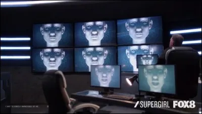 Comment s'appelle l'organisation qui lutte contre les extra-terrestres dans la saison 2 ?