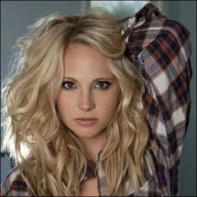 Comment s'appelle sa mère ?