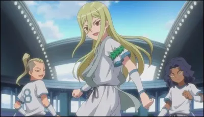 Et quelle est la technique d'Athéna qui est dans son équipe (tir) ?