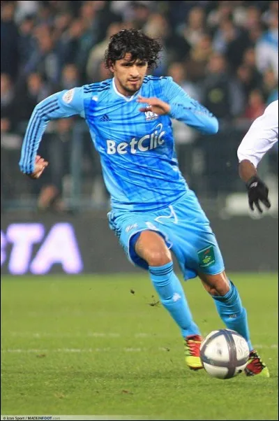 Le numéro du maillot du Lucho sous les couleurs de Marseille est :