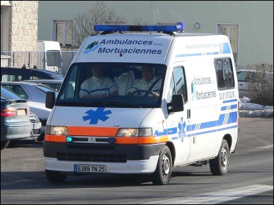 Les ambulanciers sont des professionnels de la santé