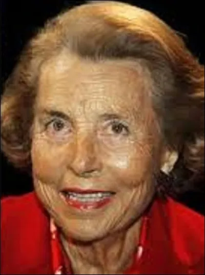 21 septembre : 
Née Liliane Schueller le 21 octobre 1922, à Paris, Liliane Bettancourt s'éteint à Neuilly-sur-Seine (Hauts-de-Seine). Elle s'était mariée en 1950 au journaliste, homme d'affaires et politicien, André Bettancourt, qui deviendra plusieurs fois ministre. Fille unique, elle hérita à la mort de son père, entre autres, d'un grand groupe de produits cosmétiques ; lequel ?