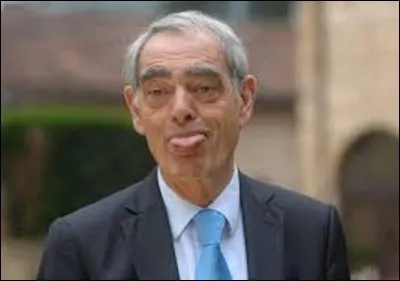 21 mars : 
Henri Emmanuelli voit le jour à Eaux-Bonnes (Basses-Pyrénées), le 31 mai 1945. Homme politique socialiste, il occupa, notamment, les postes de député des Landes, président du conseil général de ce département pendant trois décennies, et fut plusieurs fois secrétaire d'État sous la présidence de François Mitterrand dans les années 80. De 1992 à 1993, quel rôle a-t-il tenu ?