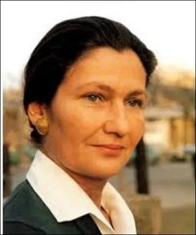 On reste encore pour deux questions avec cette grande dame. En 1975, elle fait adopter la loi dépénalisant le recours par une femme à l'interruption volontaire de grossesse, loi qui sera ensuite désignée comme la ''loi Veil''. Quel poste ministériel occupait-elle ?