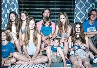 Quel est le nom complet de la mère de Tara ?