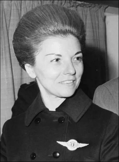 Avant elle, Isabel Perón avait été, en 1974, la première femme présidente - mais non élue en tant que telle. Dans quel pays était-ce ?