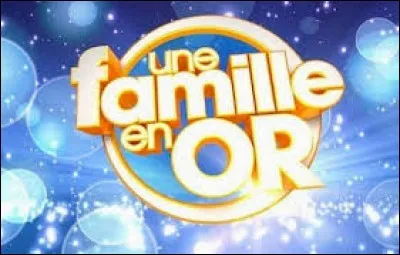 Combien de familles s'affrontent dans le jeu télévisé "Une famille en or" ?