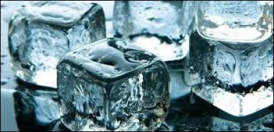 À quelle température l'eau commence à geler ?