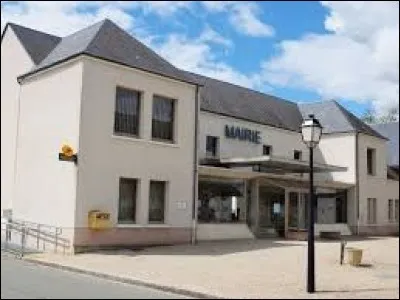 Commune du Centre-Val-de-Loire, dans la région agricole de la Beauce de Patay, Épieds-en-Beauce se situe dans le département ...