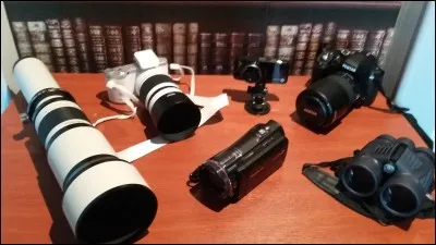 J'ai reçu, ce jour, un homme afin que je puisse enquêter sur sa femme car il la soupçonne de le tromper.
Je suis...