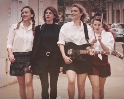 Sur quelle chaîne passe-t-elle avec Marjorie, Juliette et Audrey ?