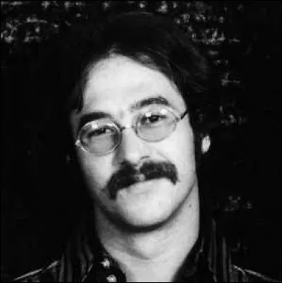Qui est ce bassiste américain, membre du groupe rock Creedence Clearwater Revival de 1967 à 1972 ?